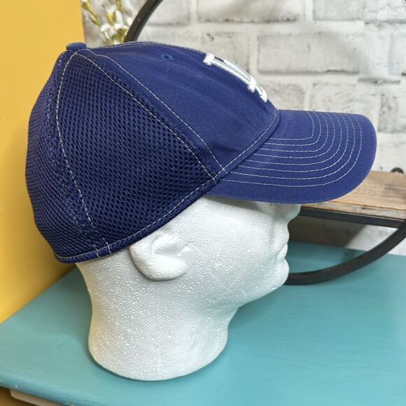New Era LA Dodgers Baseball Hat, Embroidered and Fitted S/M - Picture 5 of 7
